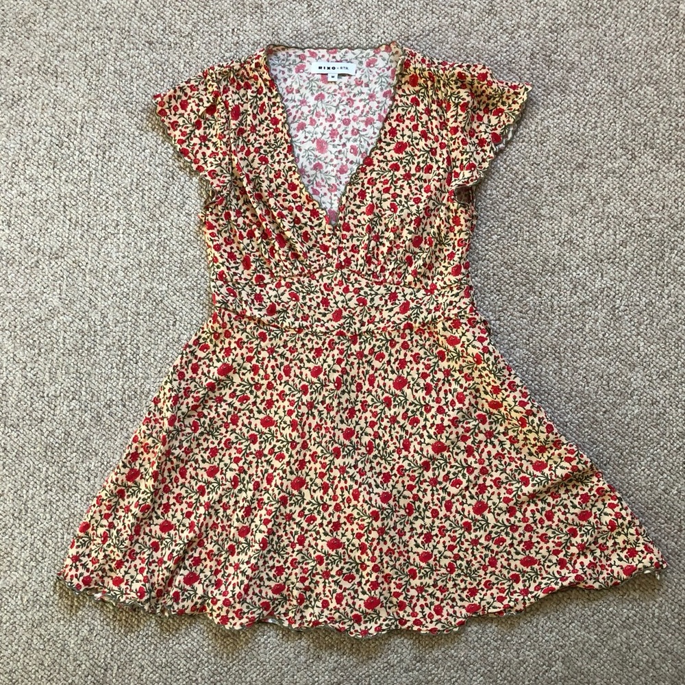 RIXO x RTR Ditsy Trail Cream Floral Flutter Sleeve Mini Dress